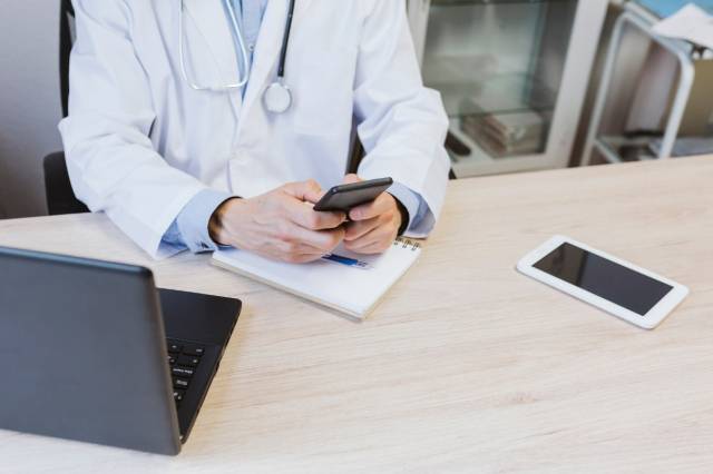 PulseLife y la SEMG colaboran en la evaluaci&oacute;n de una alternativa europea de IA m&eacute;dica basada en la evidencia